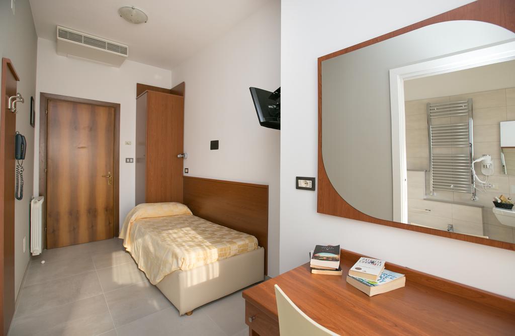 Albergo Arcobaleno Sottomarina Luaran gambar