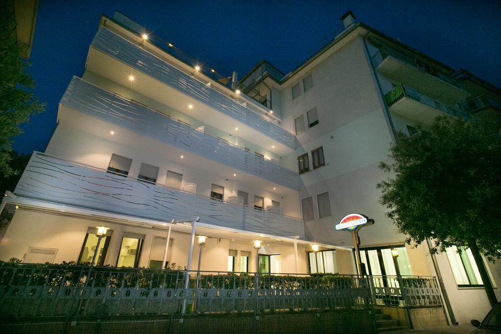 Albergo Arcobaleno Sottomarina Luaran gambar