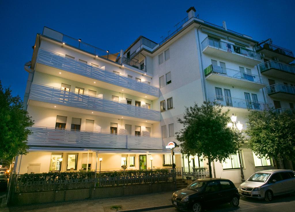 Albergo Arcobaleno Sottomarina Luaran gambar
